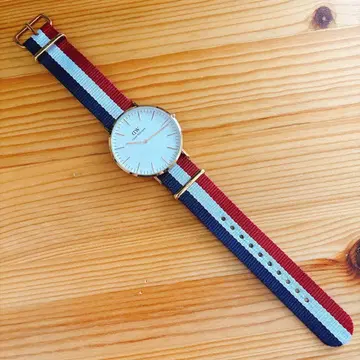 Daniel Wellington 아날로그 손목시계