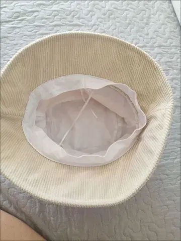 울 체크 무늬 햇 폼폼 포함