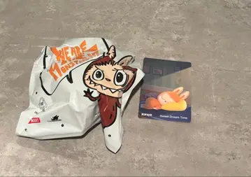 POP MART THE MONSTERS 01:00 AM