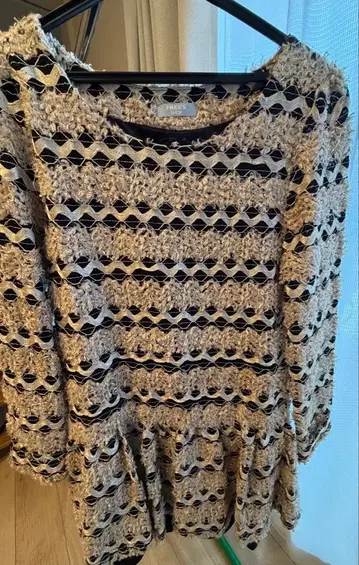 새상품 레이스 짜임 무늬 긴팔 원피스