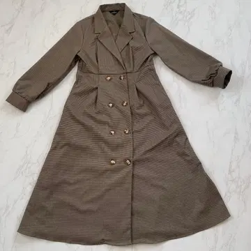 브라운 체크 트렌치코트 as know as A라인