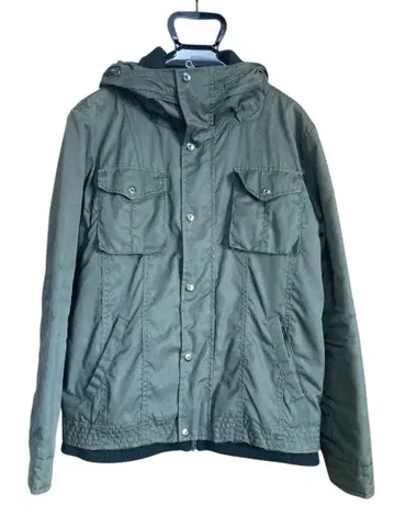 올리브 그린 밀리터리 자켓 후드 부착