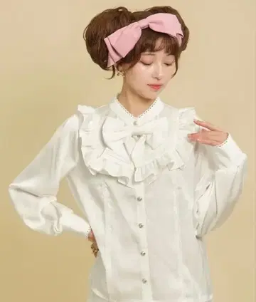 빈티지 새틴 블라우스 화이트 axes femme kawaii M 사이즈