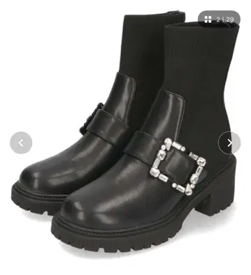 오리엔탈 트래픽 통굽 비쥬 니트 부츠