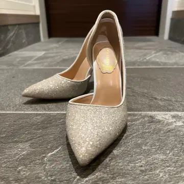 글리터 실버 스틸레토 하이힐