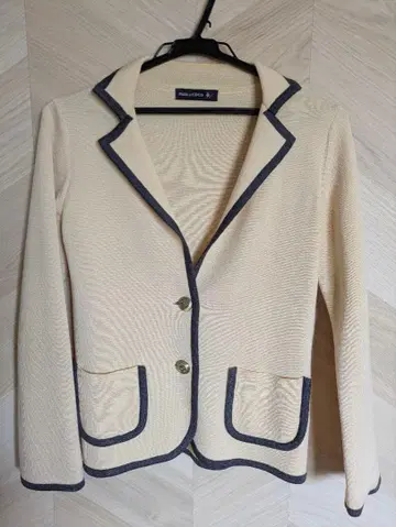 아이보리 테일러드 니트 자켓