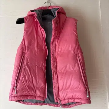UNIQLO 핑크 다운 베스트 M 사이즈