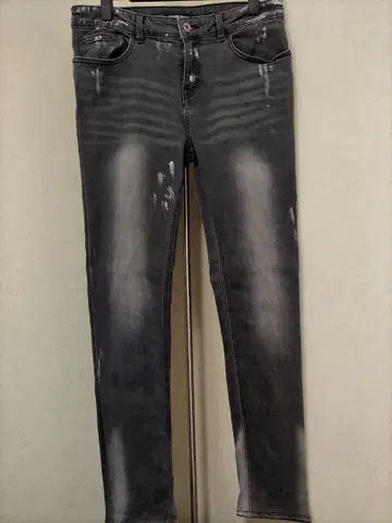 Semantic design 페인트 가공 사이드 파이핑 스키니 데님