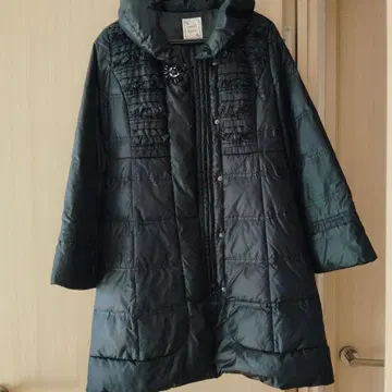 나네트 레포레 블랙 다운 자켓 프릴 포함