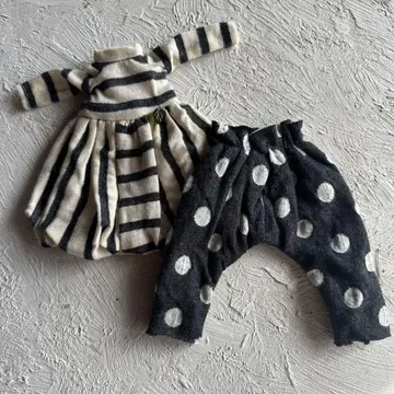 브라이스 아웃핏 작가님 스트라이프 드레스와 도트 팬츠 세트