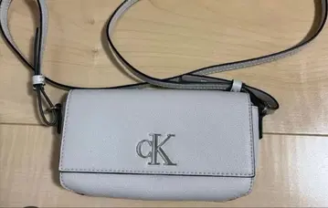 정품 캘빈클라인 플랩폰 크로스백 숄더백