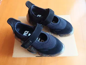 grounds moopie mary jane black 23