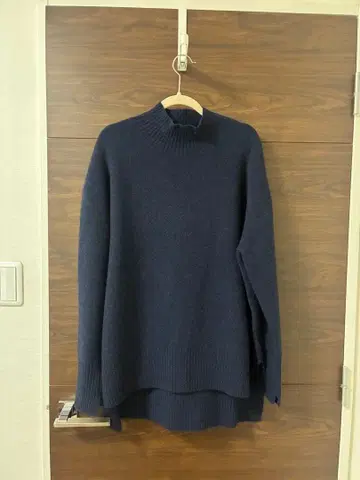 URBAN RESEARCH 네이비 하이넥 스웨터 프리 사이즈