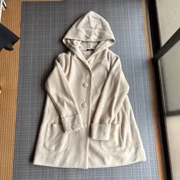 아이보리 후드 부착 롱 코트 L