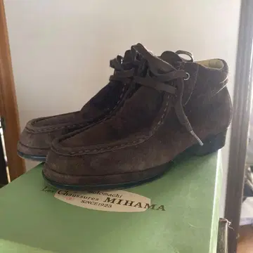 브라운 스웨이드 하이컷 부츠 MIHAMA
