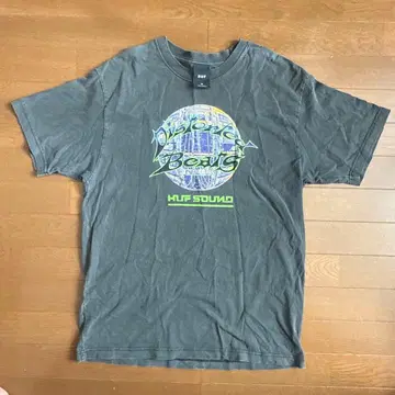 HUF 그레이 T셔츠 M 사이즈