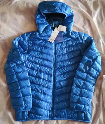 유니클로 울트라 라이트 다운 파카 L