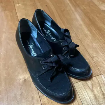 블랙 레이스업 캐주얼 슈즈 24.5cm