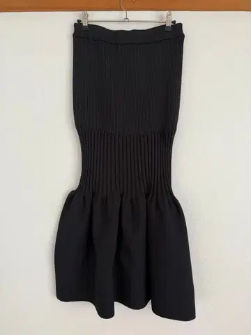 Cfcl 머메이드 스커트 블랙 size 3