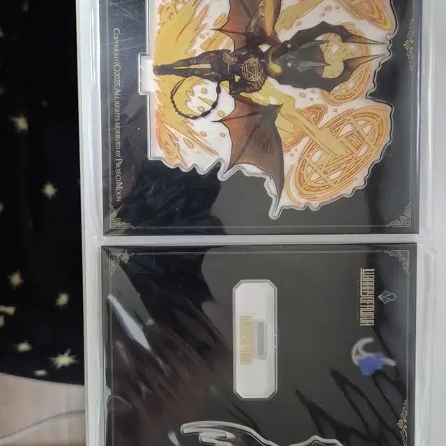 햄햄팡팡 프로젝트 문 아크릴 스탠드 플루토 판매합니다.