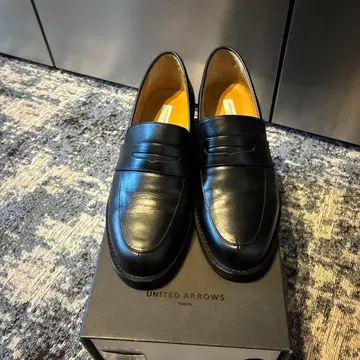 UNITED ARROWS 블랙 가죽 로퍼 일본제 24.0~24.5