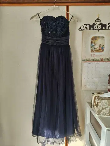 네이비 플라워 모티브 롱 드레스