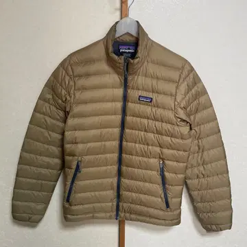 patagonia 베이지 다운 자켓