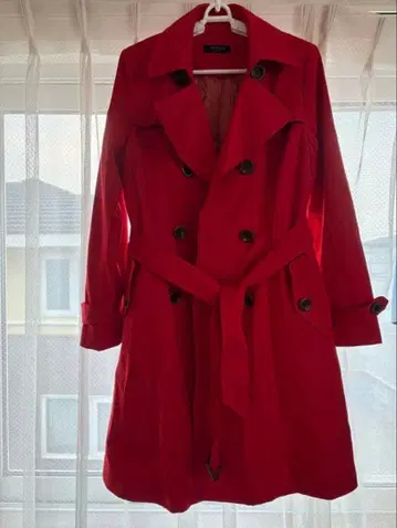 오후온 트렌치코트 빨간색 미사용 사이즈 38 OFUON