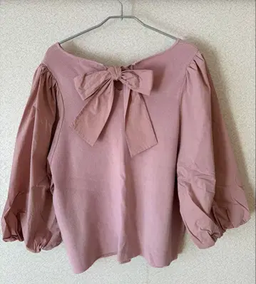 Rose Tiara 백리본 상의