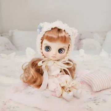 커스텀 미디 아이시돌 본체 아웃핏 포함