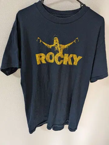 ROCKY 네이비 T셔츠