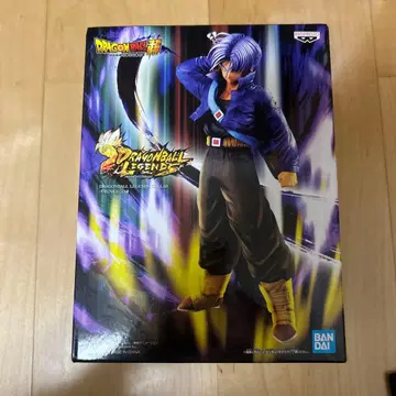 드래곤볼 레전즈 트렁크스 피규어