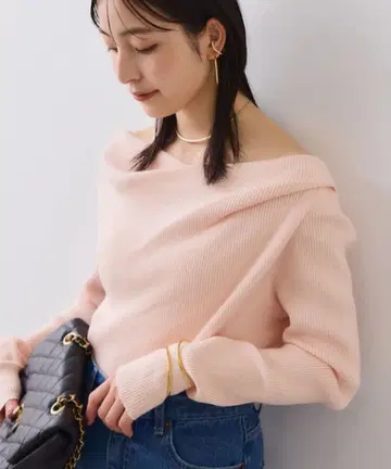 VIS 쫄깃 드레이프 립 니트탑