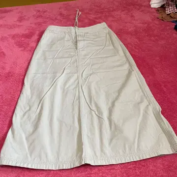 FILA 화이트 타이트 스커트 M 사이즈