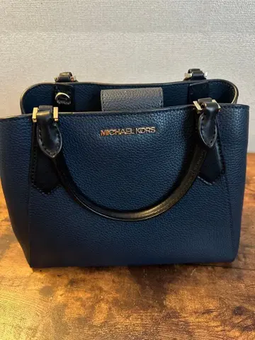 MICHAEL KORS 네이비 핸드백