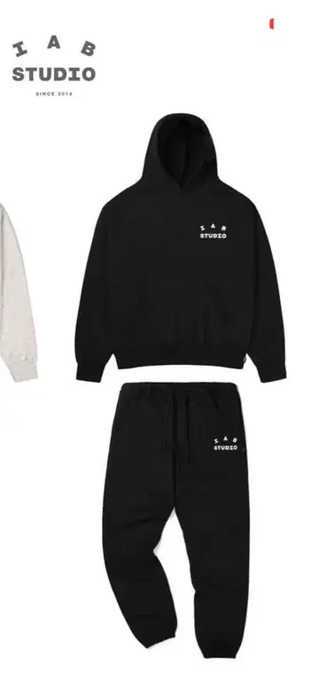 IAB STUDIO 블랙 팬츠