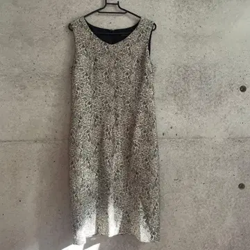 DAMA collection 슬리브리스 레이스 원피스