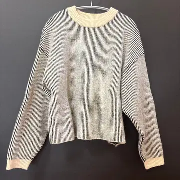 스트라이프 니트 스웨터 긴팔 화이트 블랙