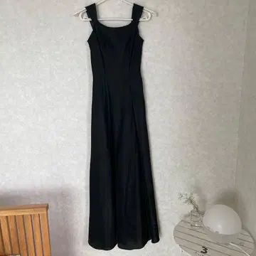 쥬네비비앙 블랙 롱 드레스 레이스업 백 9호