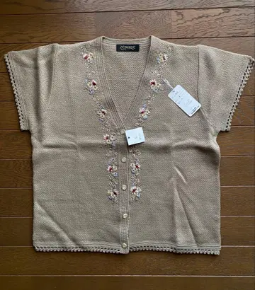 울 반팔 자수 니트 가디건