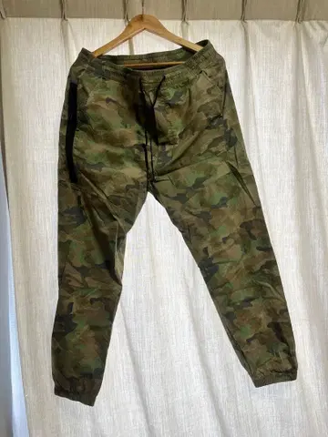 American Eagle 카모플라쥬 조거 팬츠 L/G/G