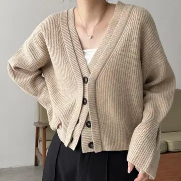 울 100W 버튼 가디건