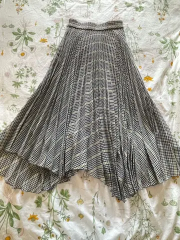 Mila Owen 체크 무늬 롱 플리츠 스커트