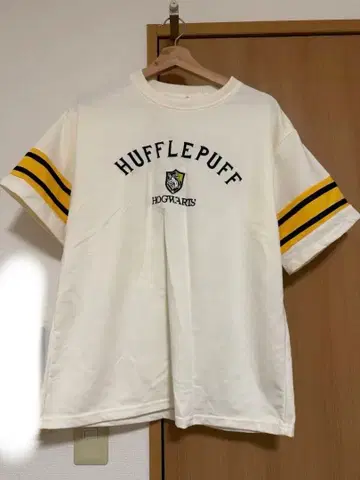 Hufflepuff T셔츠 L 사이즈