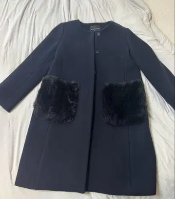 네이비 롱 코트 퍼 달린 포켓