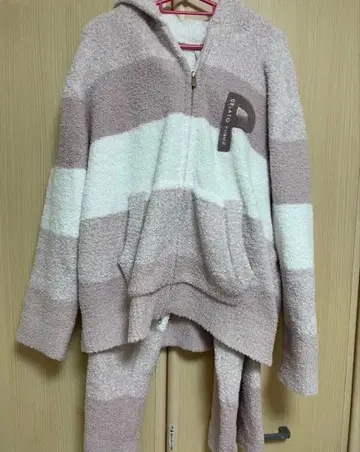 보아 후드 부착 룸웨어 핑크 화이트