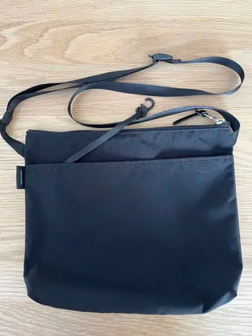 스탠다드 서플라이 심플리시티 지퍼 숄더 사선 크로스 백