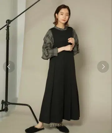 KBF BIG 플리츠 오버롤 스커트