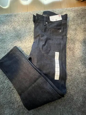 UNIQLO 슬림핏 청바지 셀비지 NAVY