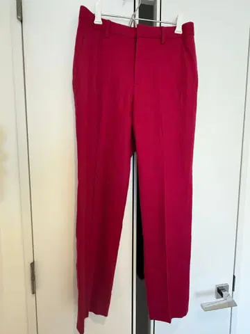 마젠타 컬러의 UNITED ARROWS 팬츠